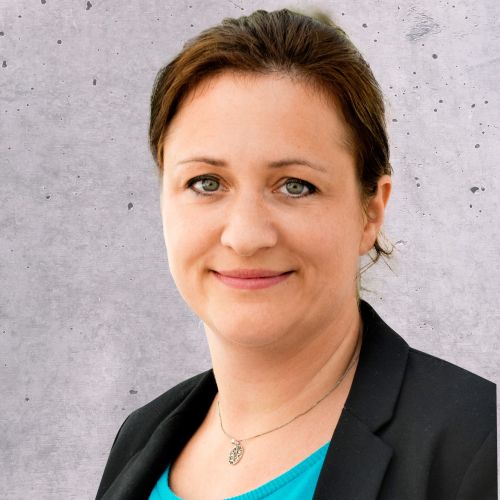 Claudia Schmid