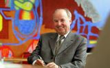 St. Virgil trauert um Hans-Walter Vavrovsky, unseren langjährigen Rektor, den am 18.06.2026 verstorbenen Monsignore Hans-Walter Vavrovsky. Wir tragen ihn im Herzen und führen seine visionären Gedanken vom Mutmachen, Stärken und Verbinden dieser Welt in unsere Zukunft.